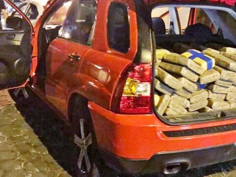 Cuatro personas aprehendidas con 200 kilos de marihuana en la vía Quevedo - Santo Domingo