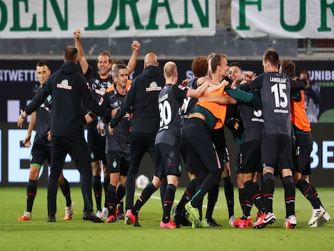 El histórico Werder Bremen salvó la categoría en la Bundesliga