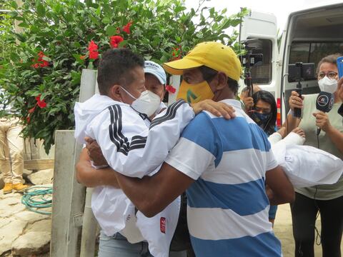 En helicóptero llegó a Santa Elena el hombre que fue atropellado por un auto  