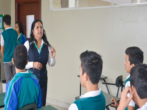 Alumnos del Bachillerato Internacional inician clases y la jornada de docentes tiene ajustes