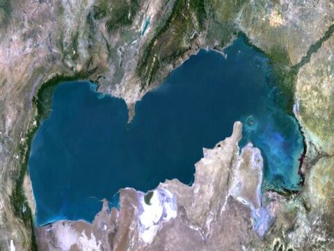 Mar Caspio, el lago más grande del mundo, camino de la desecación