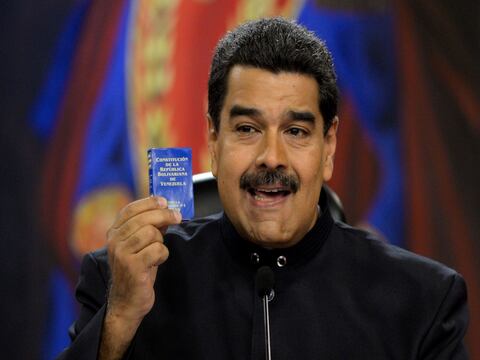 "Ojalá esta medida sea entendida", le dice Nicolás Maduro a Leopoldo López tras salir de prisión