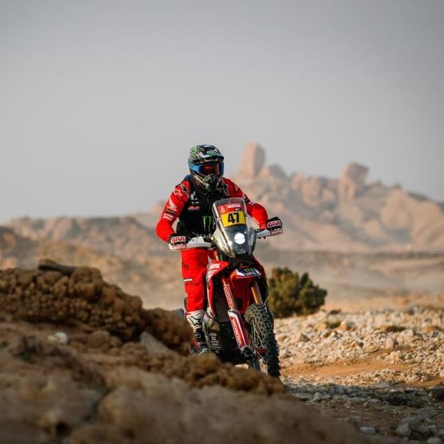 Novena etapa del Rally Dakar deja liderazgo sudamericano en motos; Stephane Peterhansel manda en autos