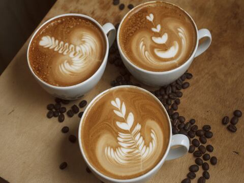 Tres tazas de café al día ayudan a vivir más, según estudio