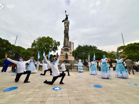 Pregón cívico en la Plaza del Centenario dio inicio a las fiestas julianas