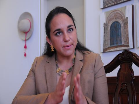 Propuesta para eliminar tabla de consumo de drogas es antagónica, afirma Gabriela Rivadeneira