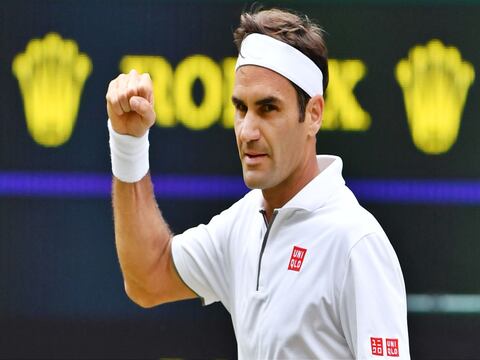 Federer avanza a octavos de Wimbledon imponiendo un récord en los Grand Slam