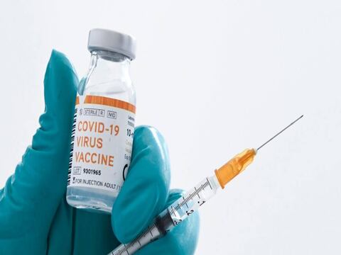 Vacuna de Pfizer responde 'correctamente' a cepa británica (ya detectada en Ecuador), pero en el futuro vendrán otras mutaciones del COVID-19, se alerta