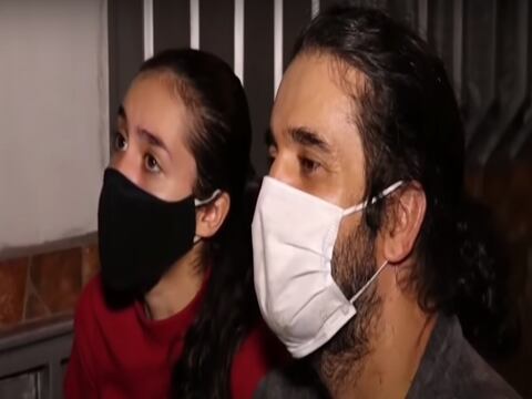 [Video] Colombia: Hombre castiga con cinturón a hija que desobedeció orden de no acudir a protesta