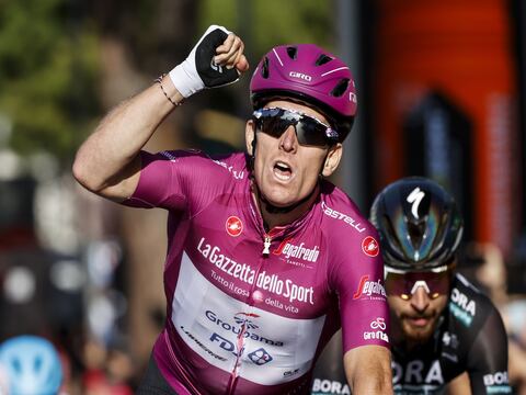 Arnaud Démare gana la séptima etapa del Giro de Italia; Jonathan Caicedo sube un puesto en la general