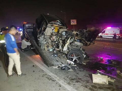 Cuatro fallecidos en accidente en la vía Santo Domingo - Esmeraldas