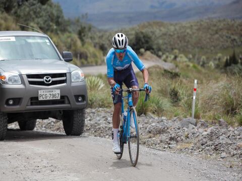 Ciclista Jorge Luis Montenegro gana competencia de ruta que se corrió en parajes de Carchi 