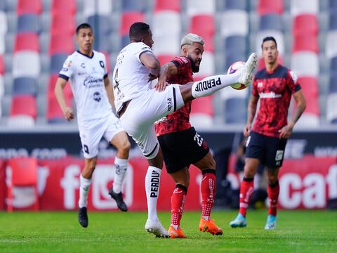 Antonio Valencia y Jefferson Montero debutan en Querétaro con derrota ante Toluca, de Michael Estrada