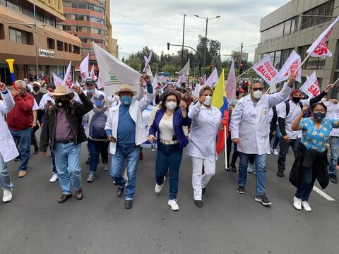 Trabajadores de la salud anuncian huelga de hambre por los artículos 10 y 40 del reglamento a la Ley Humanitaria 