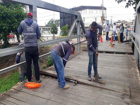 Se inició obra de nuevo puente en Chone 