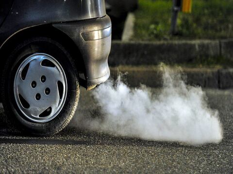 UE logra convenio provisional para limitar emisiones de camiones