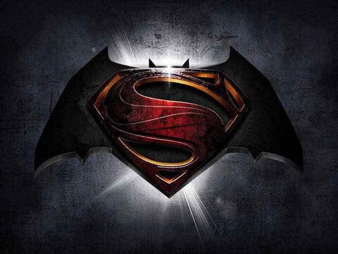 Zack Snyder crea expectativa de lo que será el primer tráiler 'Batman v Superman'