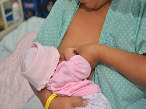 Ministerio de Salud de Ecuador niega presiones estadounidenses en relación a la lactancia materna
