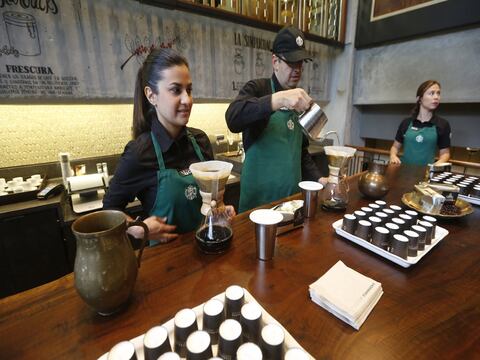 Starbucks y su café aterrizan en Colombia, tierra de Juan Valdez