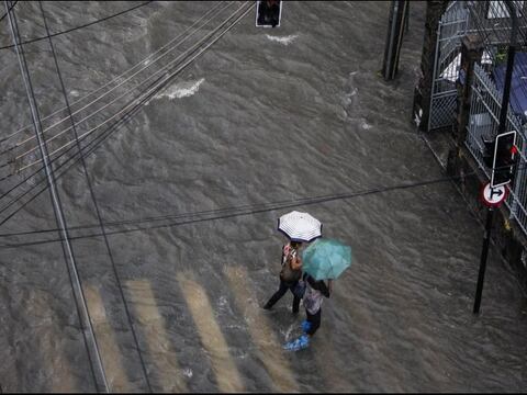 En Brasil decretan a Río de Janeiro en "estado de crisis" por lluvias torrenciales