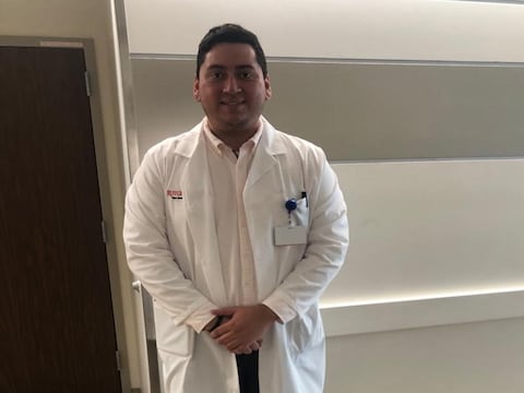 Jorge Naranjo, médico ecuatoriano vacunado en EE. UU.: ‘Si una persona se vacuna contra el COVID-19 no quiere decir que debe dejar de cuidarse’