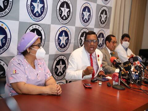 Gremios médicos indican que 100 profesionales han sido despedidos en Guayas