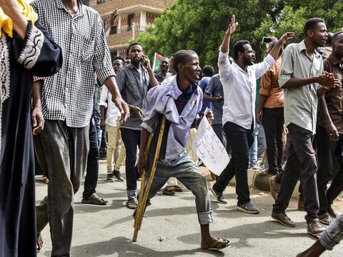 Enfrentamientos entre manifestantes y fuerzas de seguridad dejan al menos 11 muertos en Sudán