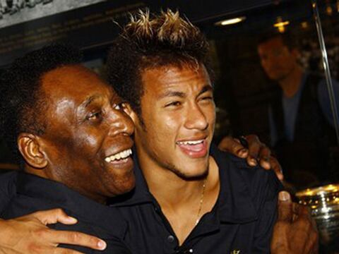 Pelé deja a Neymar fuera de los tres mejores del Santos