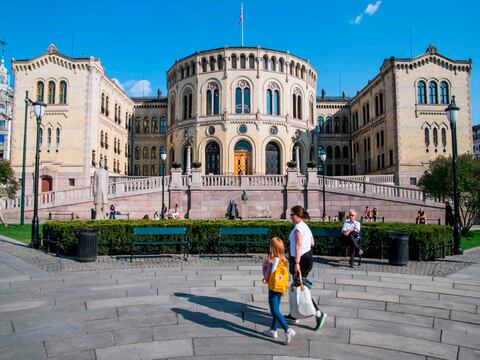 Gobierno de Noruega dice que desde Rusia se hackeó el sistema de su parlamento