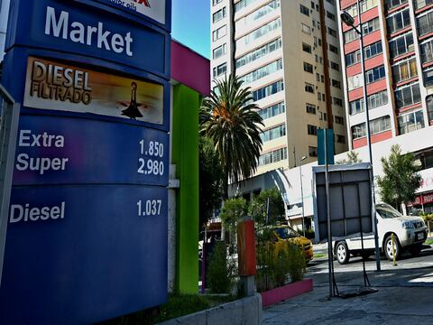 Precio de la gasolina súper bajaría en febrero en Ecuador