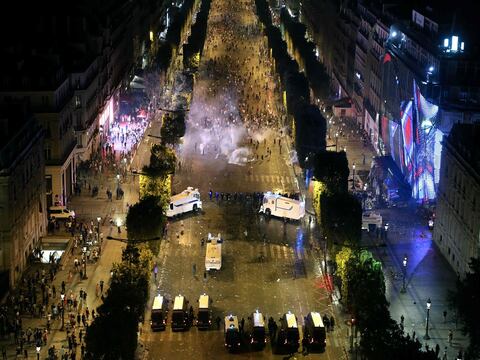 Casi 300 detenidos en Francia por incidentes durante festejos del Mundial Rusia 2018