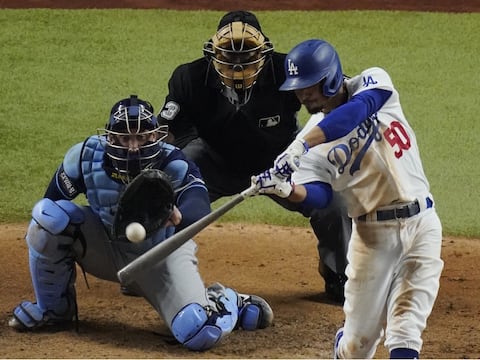 Dodgers toman ventaja en el inicio de la Serie Mundial de Béisbol, derrotaron a 8-3 a los Rays