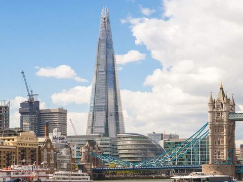Un hombre escala el edificio más alto de Londres sin arnés