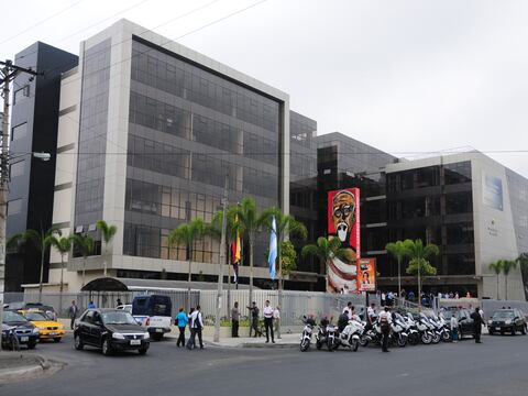 Correa habla del Yasuní durante inauguración de Complejo Judicial en Guayaquil