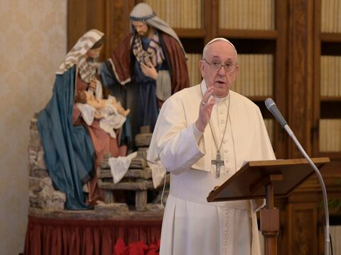 Papa Francisco critica a los que se van de vacaciones sin respetar las restricciones por el COVID-19