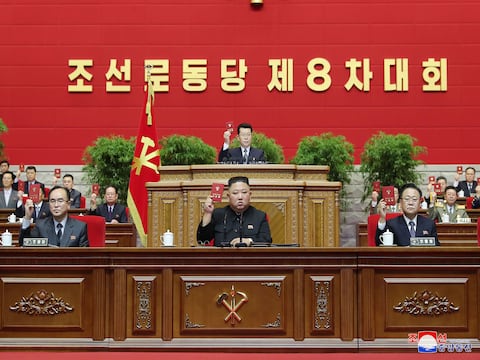 Kim Jong-un promete reforzar arsenal nuclear de Corea del Norte