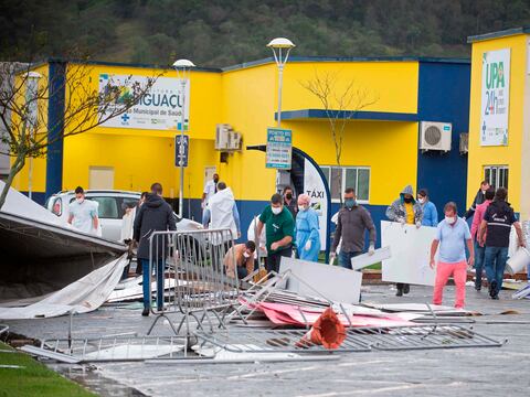 'Ciclón bomba' afecta al sur de Brasil y provoca cerca de una decena de muertos