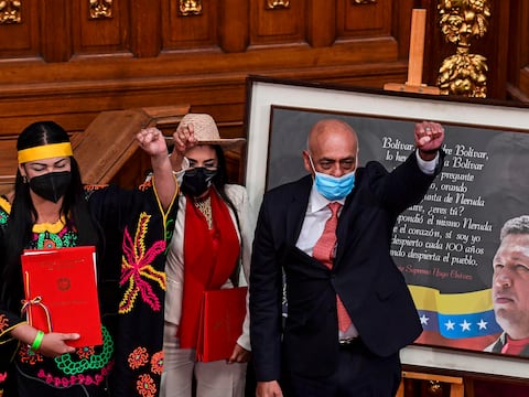 Chavismo retomó el control de la Asamblea Nacional con la posesión de 256 diputados 