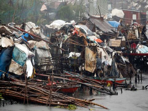 El tifón Rammasun dejó doce muertos al pasar por Filipinas