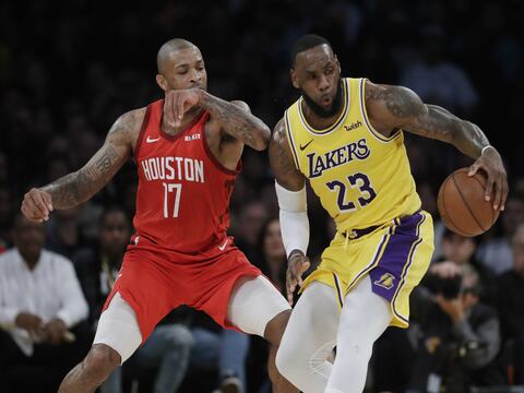 LeBron James fue clave en el triunfo de los Lakers ante Rockets