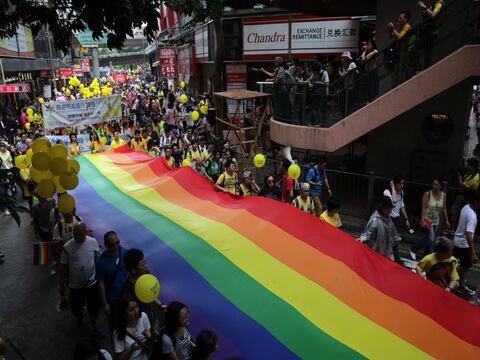Justicia de Hong Kong da la razón a una pareja de lesbianas para obtener visado de trabajo