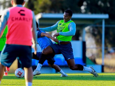 ‘Quería sentirme de nuevo futbolista’, dice Antonio Valencia sobre llegada a Querétaro