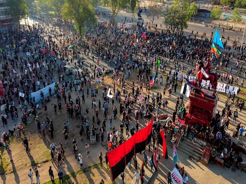 A un año del inicio de las protestas en Chile, ¿qué ocurre y qué esperan los manifestantes?
