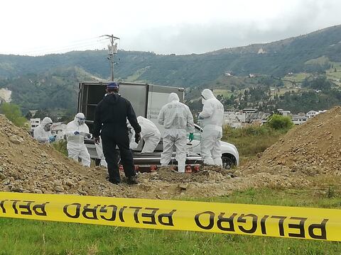Manejo de cadáveres de las víctimas del virus en Loja se realiza durante 24 horas
