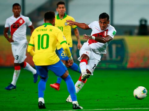 Con hat-trick de Neymar Brasil se toma el Monumental de Lima y vence 4-2 a Perú
