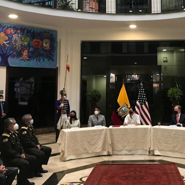 Ecuador y Estados Unidos firman acuerdo para contrarrestar delitos transfronterizos en aduanas y fortalecer el comercio exterior