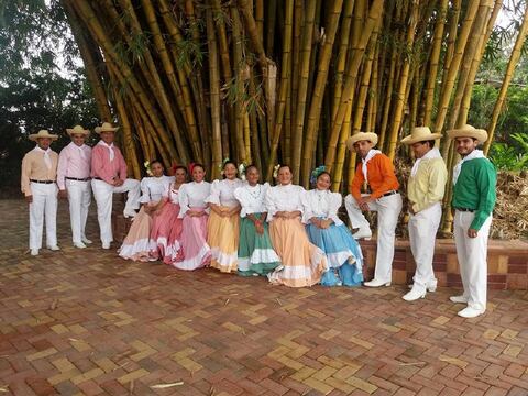Grupo de danzas costeñas abre  convocatoria en Guayaquil