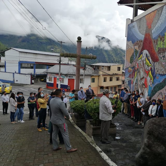 Pobladores de Baños de Agua Santa conmemoraron 21 años del retorno a su ciudad