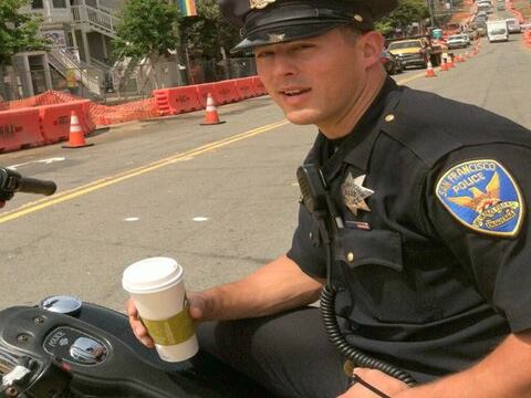 Chris Kohrs, el policía que alborota a las mujeres en San Francisco