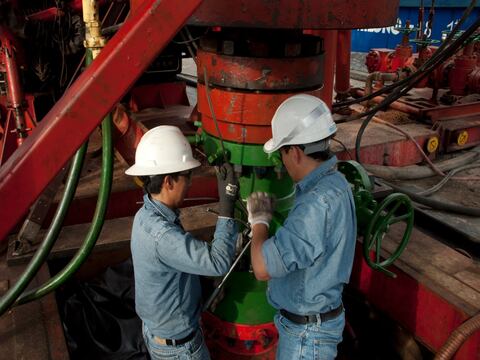 Petroamazonas y Petroecuador llegan a fusión con 10.377 empleados en nómina
